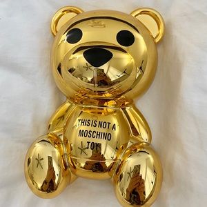 Moschino x Sephora makeup palette